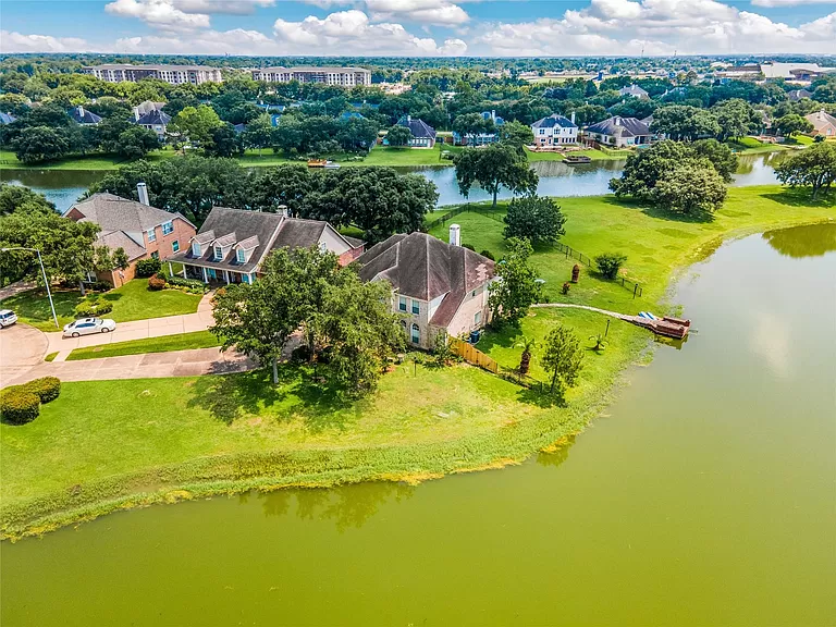 5 Bedroom - Large home for sale in Houston, TX