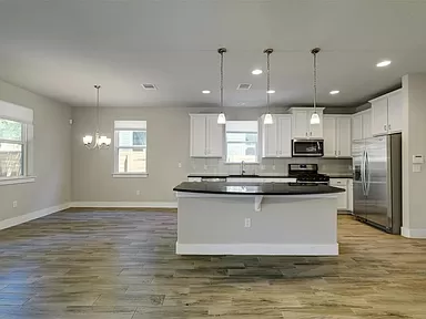 4 Bedroom - House for sale in  Austin, TX