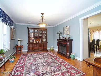 4 Bedroom - House for sale in  Staten Island, NY