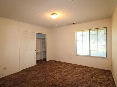 4 Bedroom - House for sale in  California