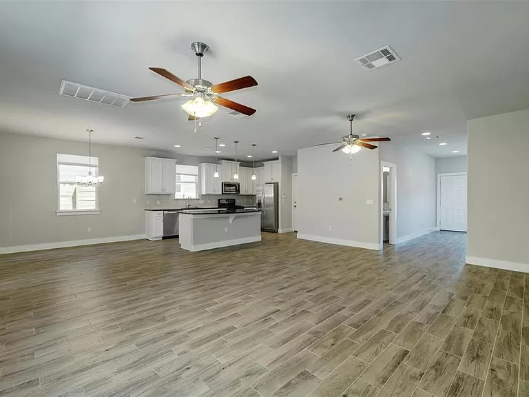 4 Bedroom - House for sale in  Austin, TX