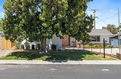 4 Bedroom - House for sale in  Modesto, CA