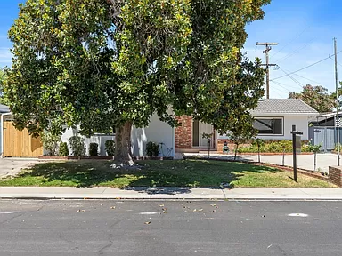 4 Bedroom - House for sale in  Modesto, CA