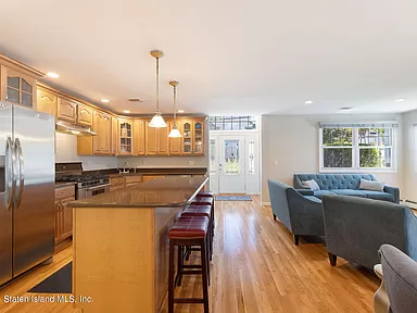 4 Bedroom - House for sale in  Staten Island, NY