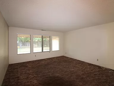 4 Bedroom - House for sale in  California