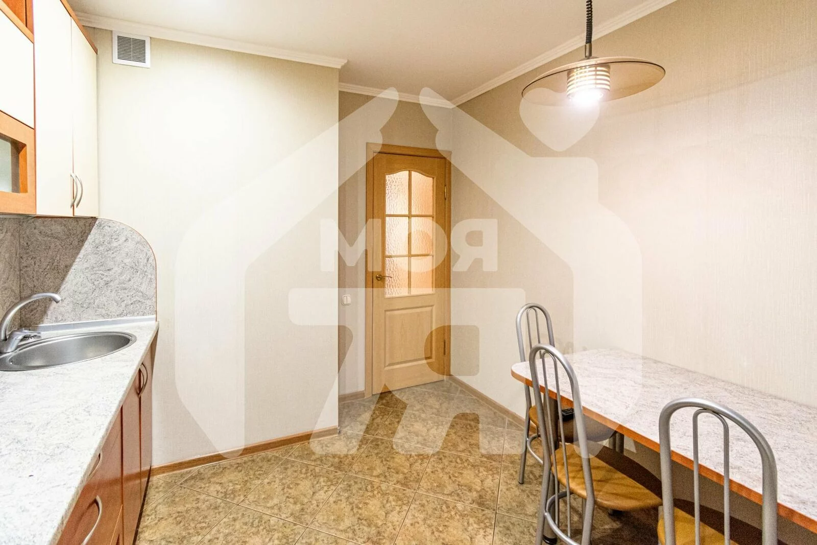 4 room apartment  Barysaw, Belarus