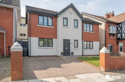 3 bed detached house for sale in Liverpool