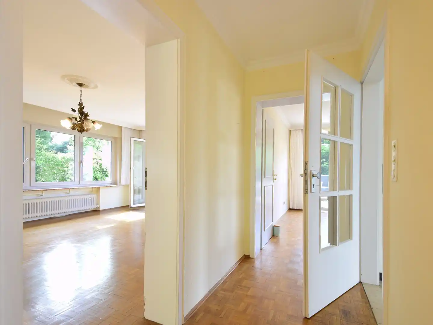 6 Bedroom - Large home for sale in Alzenau, Bavaria, Germany